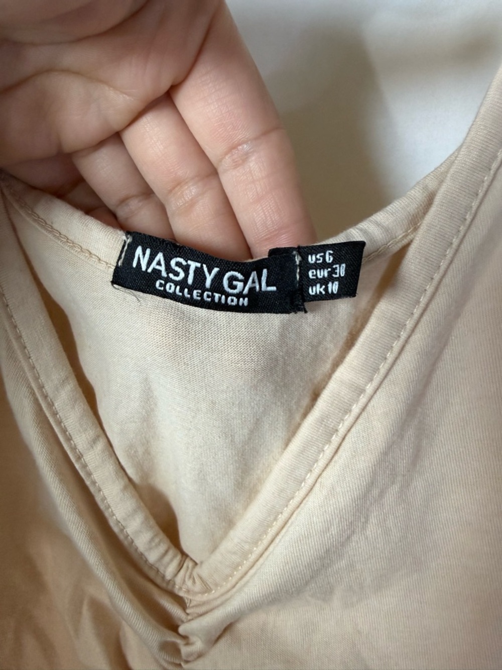 Nasty Gal Beige Ruched Front Sleeveless Bodysuit Size US 6 - Picture 4 of 5